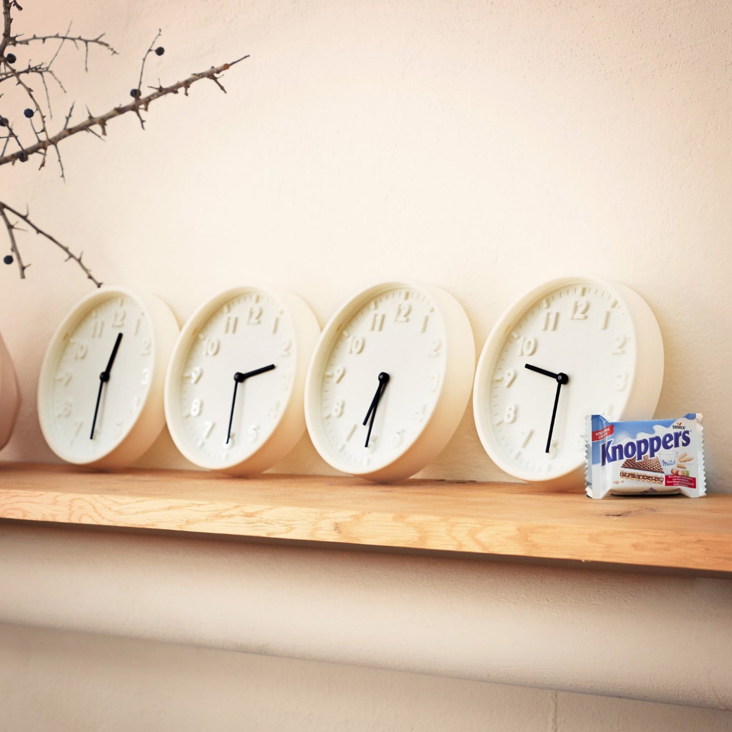 Irgendwo ist immer halb 10. Knoppers.