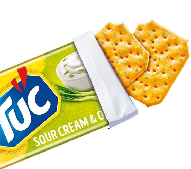 TUC Sour Cream & Onion
